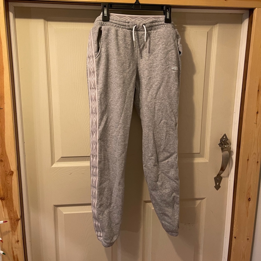 Im to grey leggings